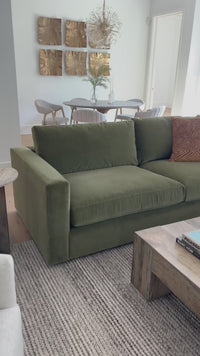 Salvador Sofa, Vocal Moss