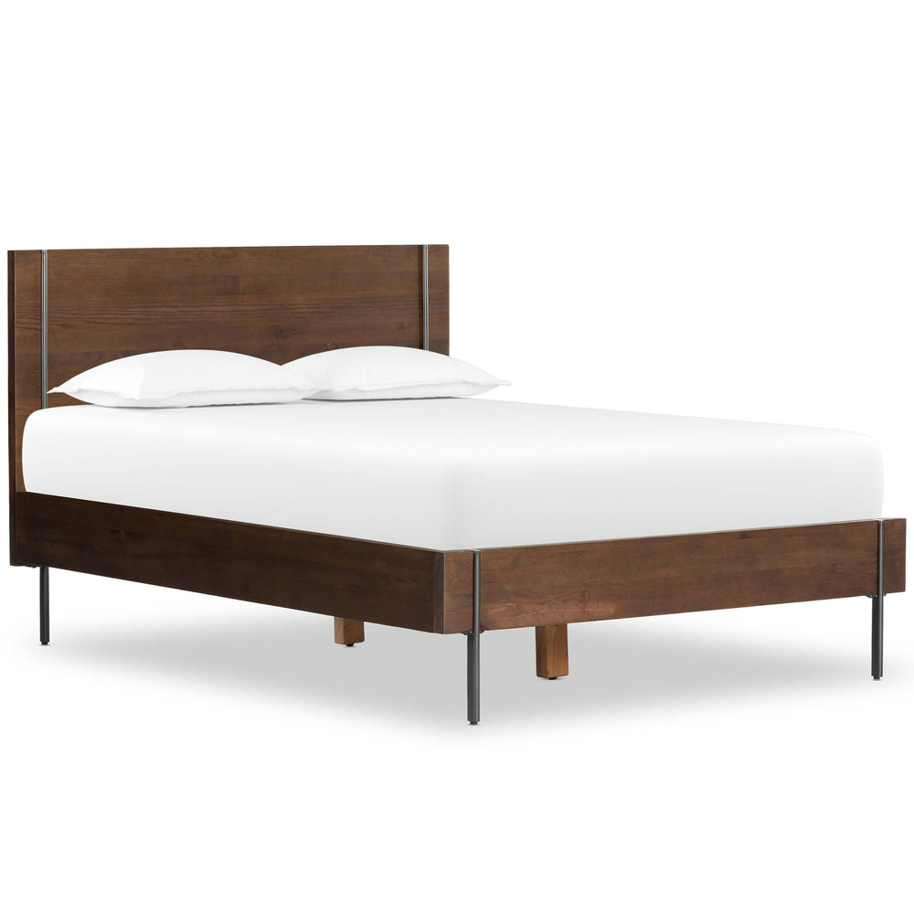 Carlisle King Bed, Russet Oak