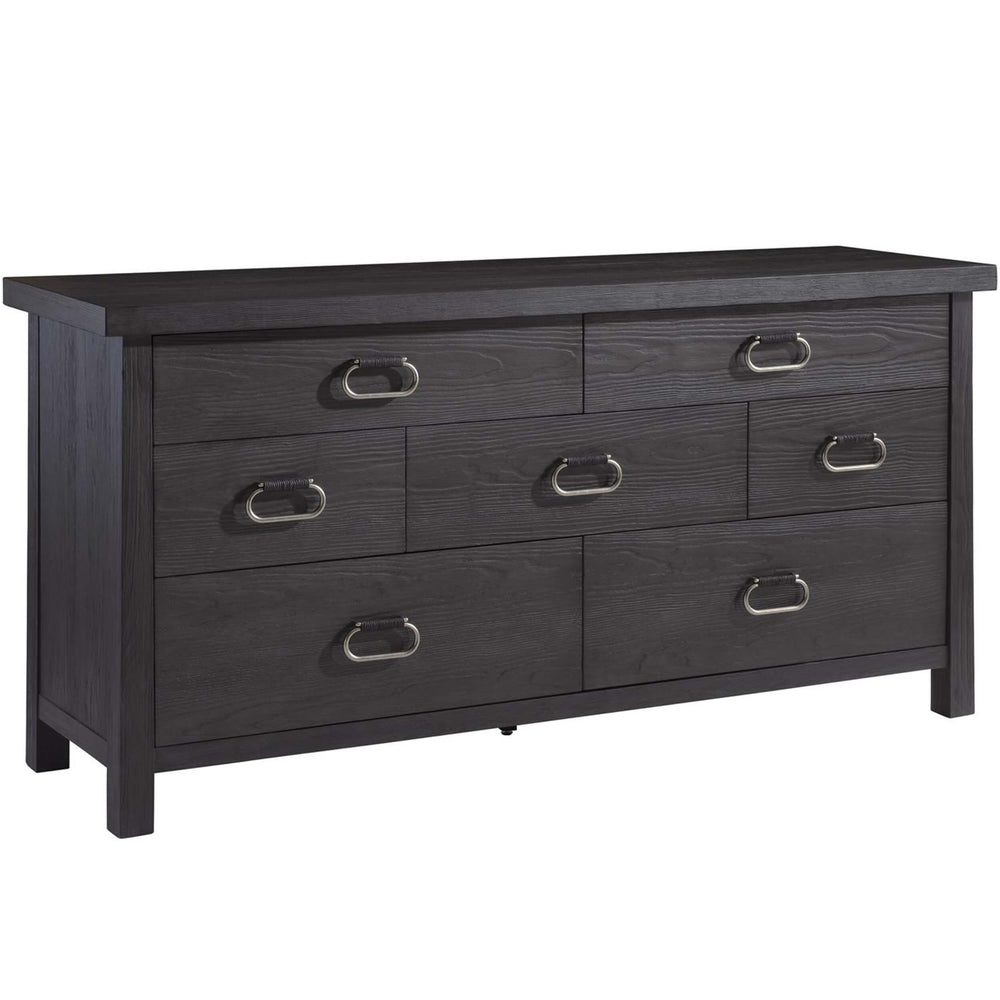 Trianon Dresser, L'Ombre