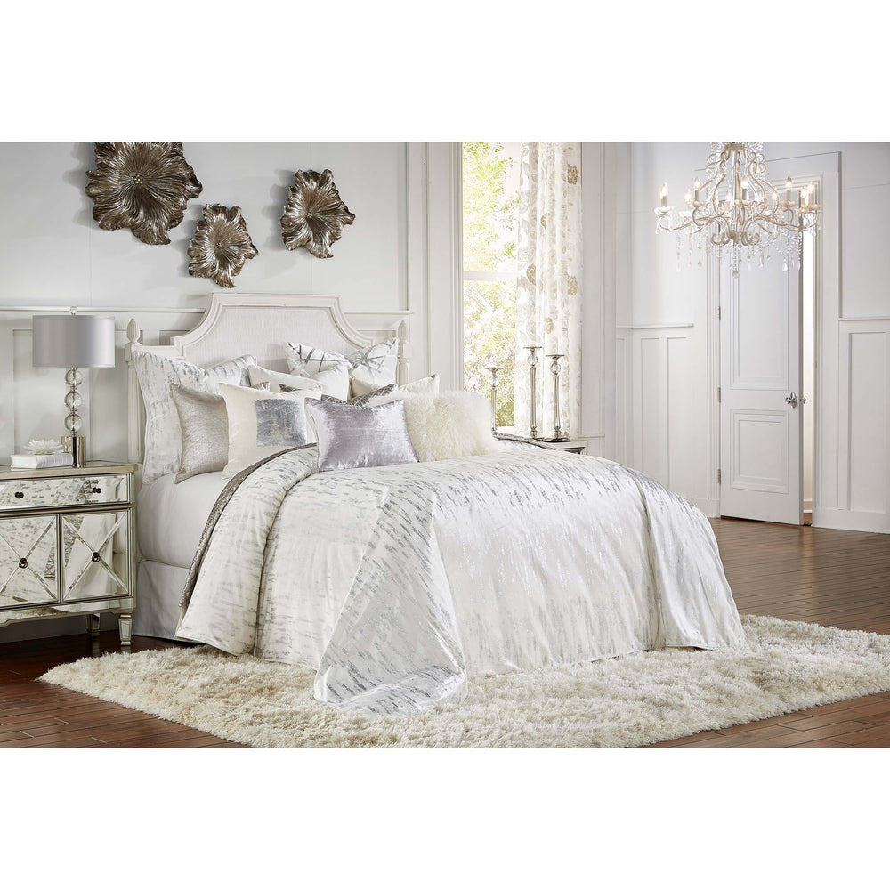 Zilar Duvet, White